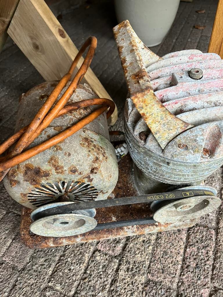 Compressor oude compressor 220 v, Ophalen of Verzenden