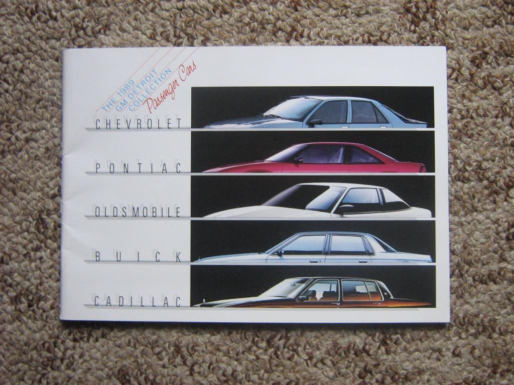 GM Detroit Collection en Chrysler 1989 Catalogus -- SALE !!, Ophalen of Verzenden, Zo goed als nieuw, Catalogus