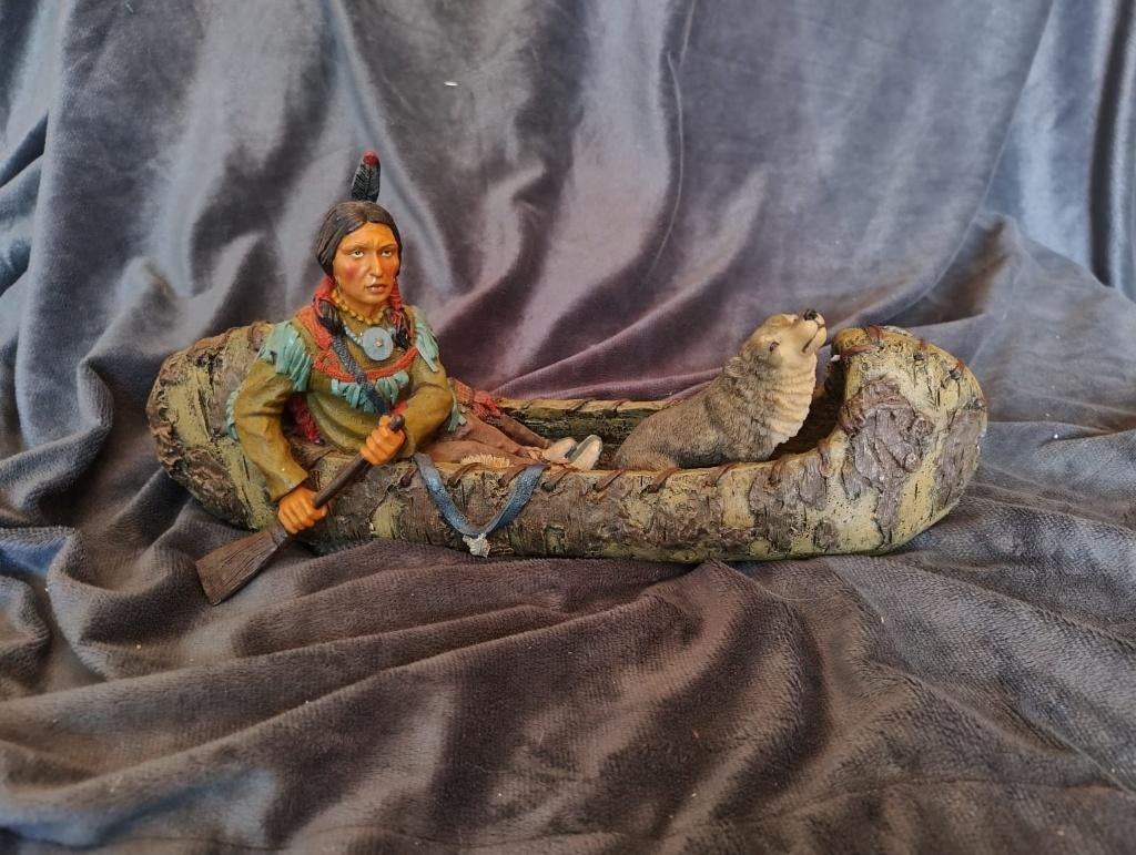 Indiaan in camouflagekano, met witte wolfshond G, Ophalen of Verzenden, Gebruikt, Overige typen