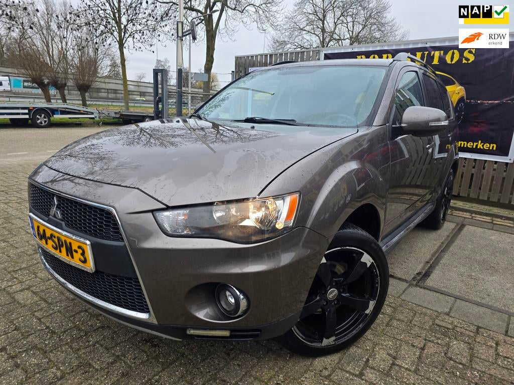 Mitsubishi Outlander 2.0 Intro Edition/automaat/nap/nieuwe a, 4 cilinders, Bruin, Origineel Nederlands, Bedrijf