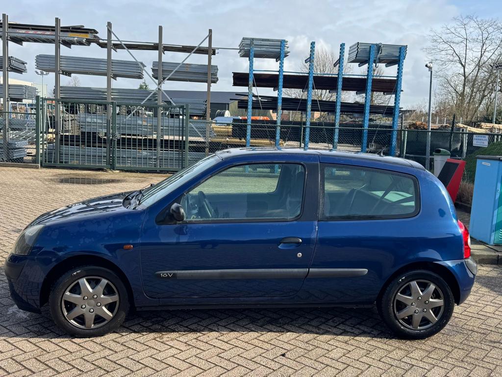 Renault Clio 1.2 16V 3DR 2005 2002 Blauw, Auto's, 74 pk, 31 €/maand, 4 cilinders, Blauw