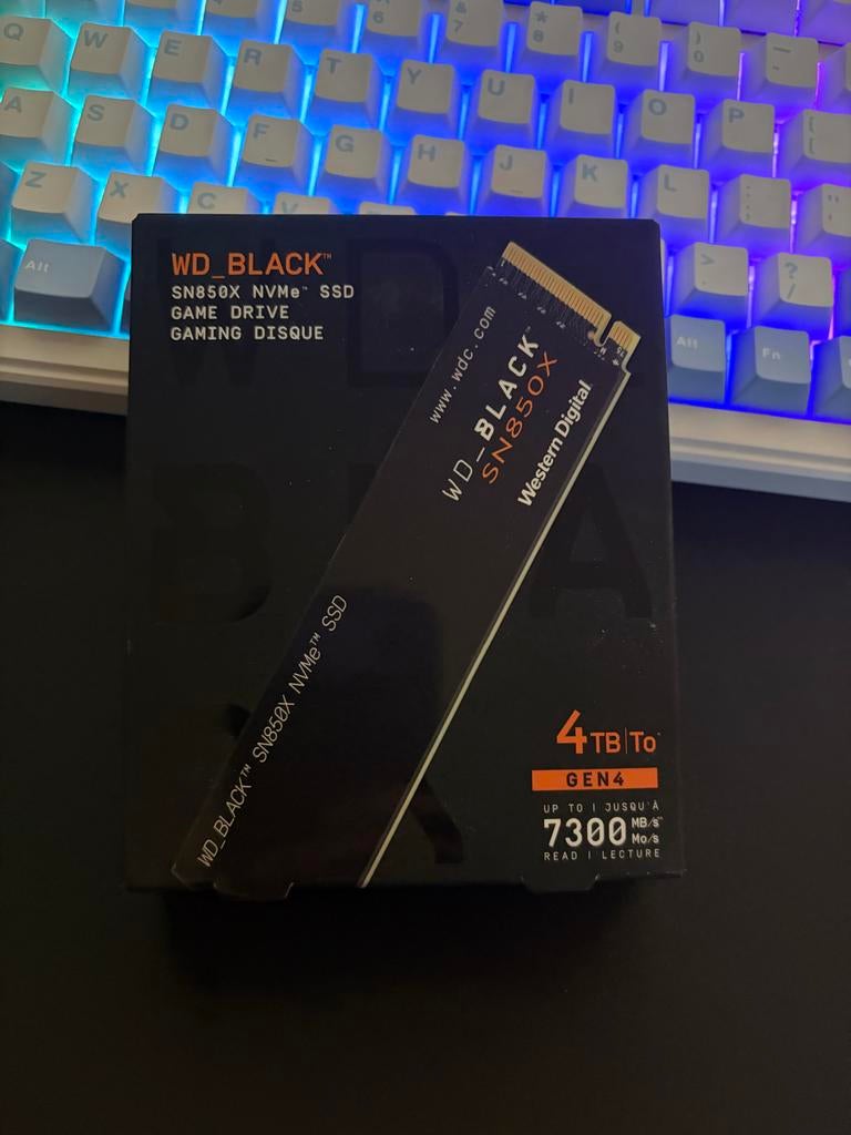 WD Black SN850X (zonder heatsink) 4TB NVMe SSD, Computers en Software, Harde schijven, Intern, Server, Nieuw, Ophalen of Verzenden