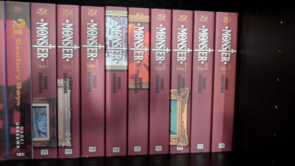 Monster Manga Complete Serie 1-9 - Zo goed als nieuw, Boeken, Complete serie of reeks, Ophalen of Verzenden, Zo goed als nieuw