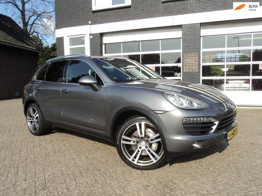 Porsche Cayenne 4.8 S Akrapovic Uitlaat Stoelverwarming V+A, Auto's, Automaat, Startonderbreker, Gebruikt, 138 €/maand