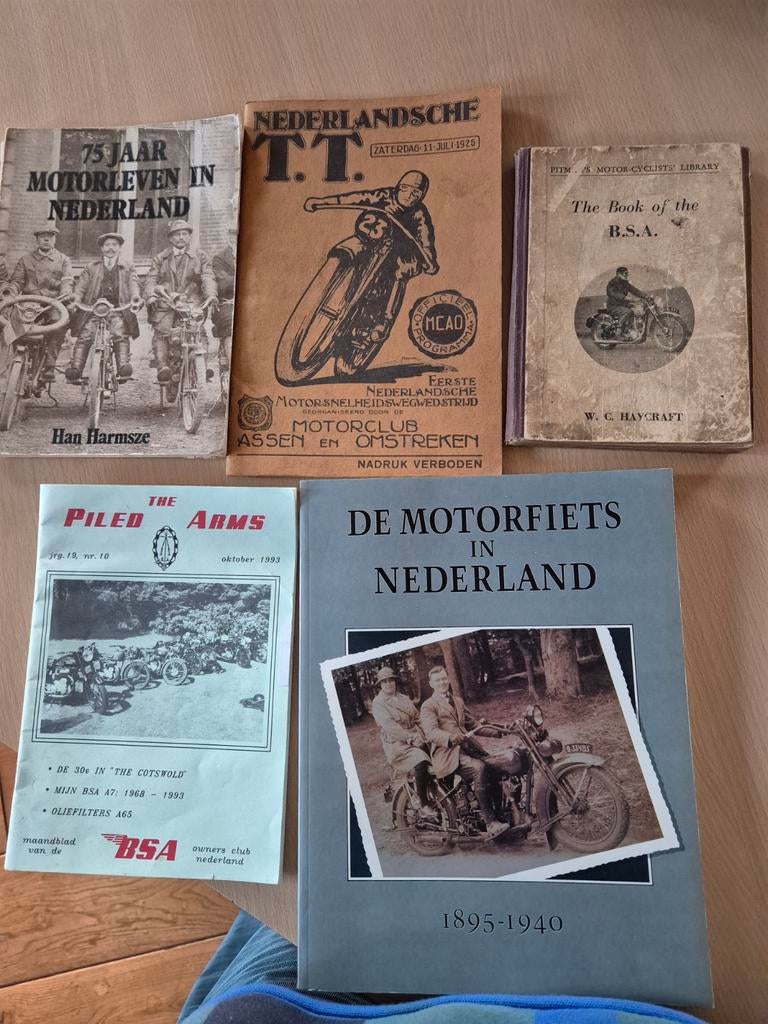 Motorboeken collect items, Boeken, Motoren, Ophalen of Verzenden, Gelezen