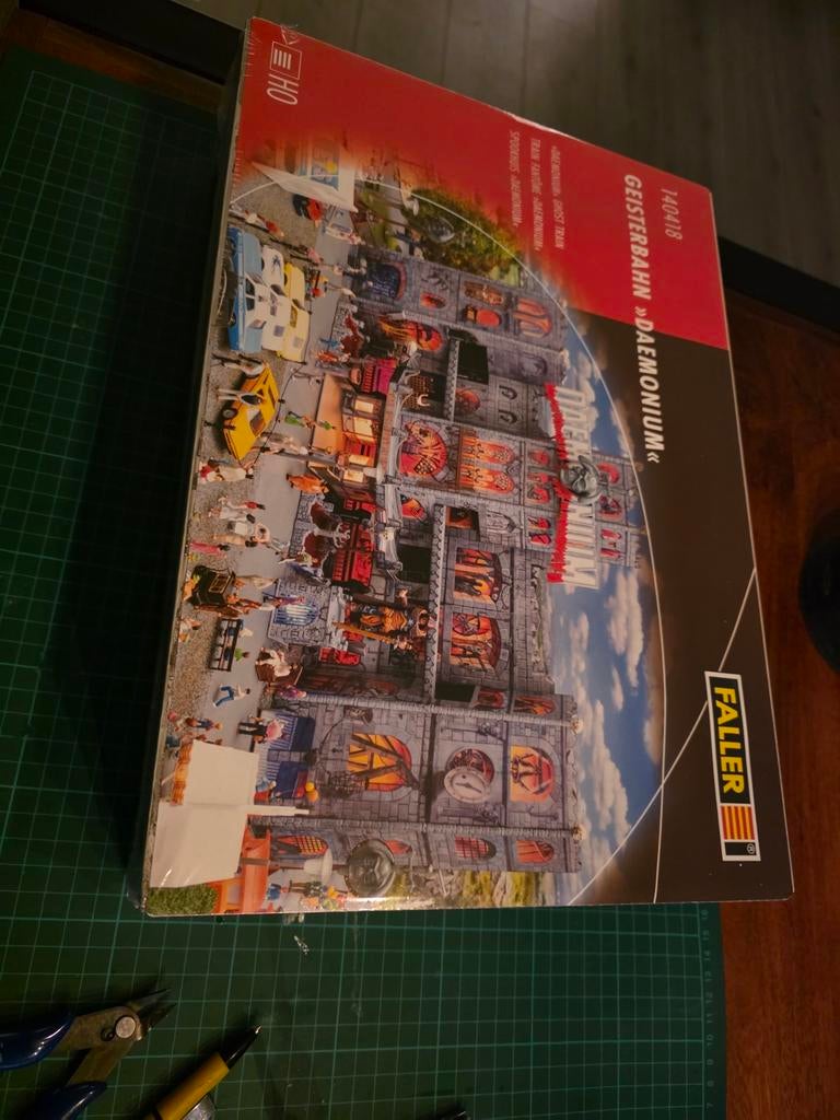 Faller kermis Geisterbahn Daemonium HO nieuw, Hobby en Vrije tijd, Modelbouw | Overige, Ophalen of Verzenden