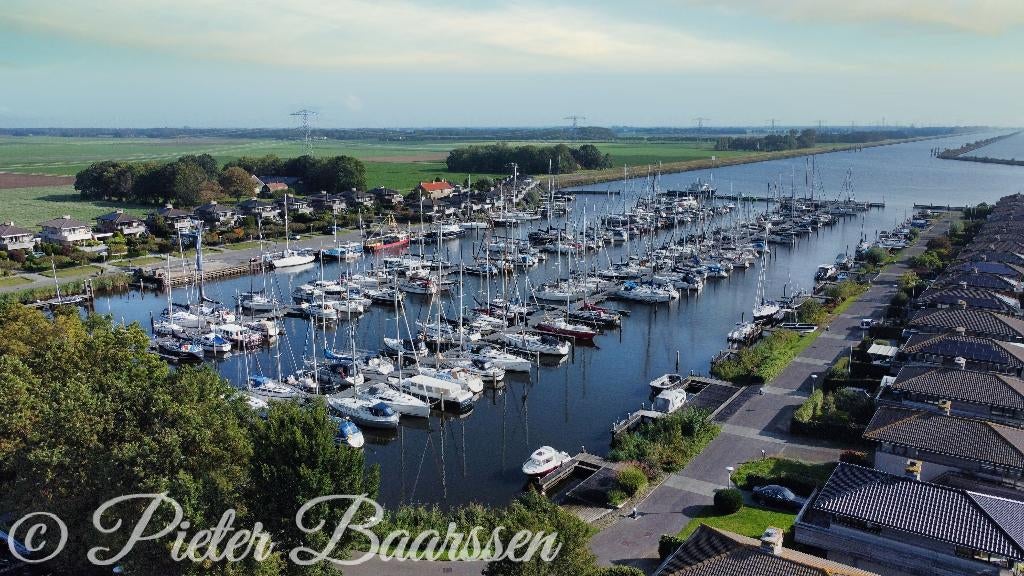 Ligplaats box 14x5,5 per direct beschikbaar in Schokkerhaven, Ophalen, Nieuw