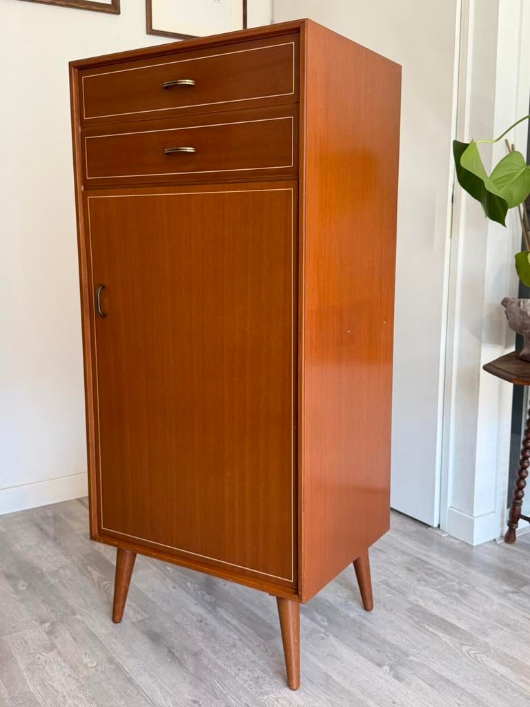 Vintage Formule Kempkes dressoir | highboard | dutch design, Huis en Inrichting, Kasten | Dressoirs, Ophalen, Gebruikt, Met deur(en)