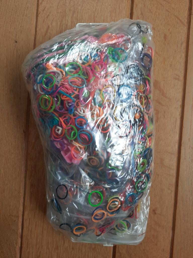 Loombandjes - elastiekarmbandset -, Ophalen of Verzenden, Zo goed als nieuw