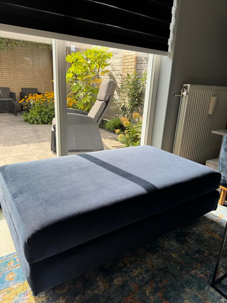 SOFACOMPANY Dylan hocker XL Velour Lux Navy, Ophalen, 125 cm of meer, 75 tot 100 cm, Zo goed als nieuw