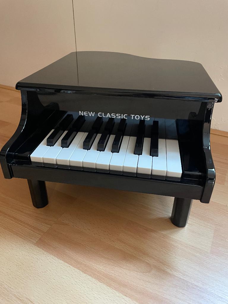 Houten piano, Ophalen, Zo goed als nieuw, Elektronica, Met geluid