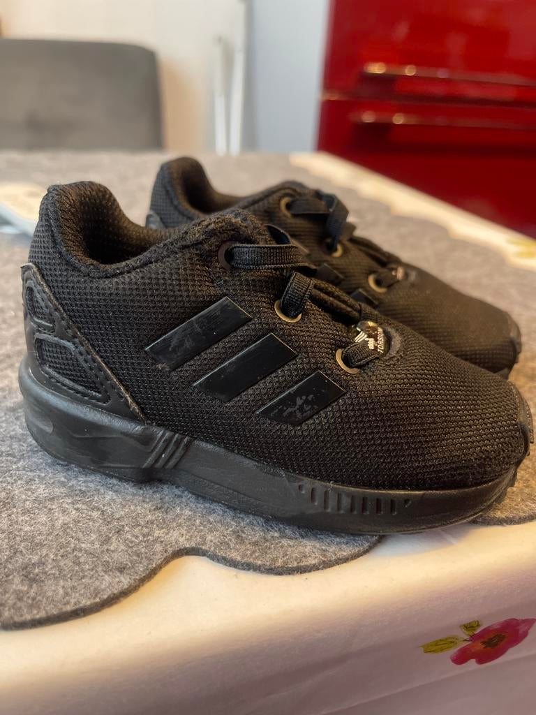 Zwarte Adidas Torsion sneakers maat 21, Kinderen en Baby's, Ophalen of Verzenden, Gebruikt, Jongen of Meisje, Sportschoenen