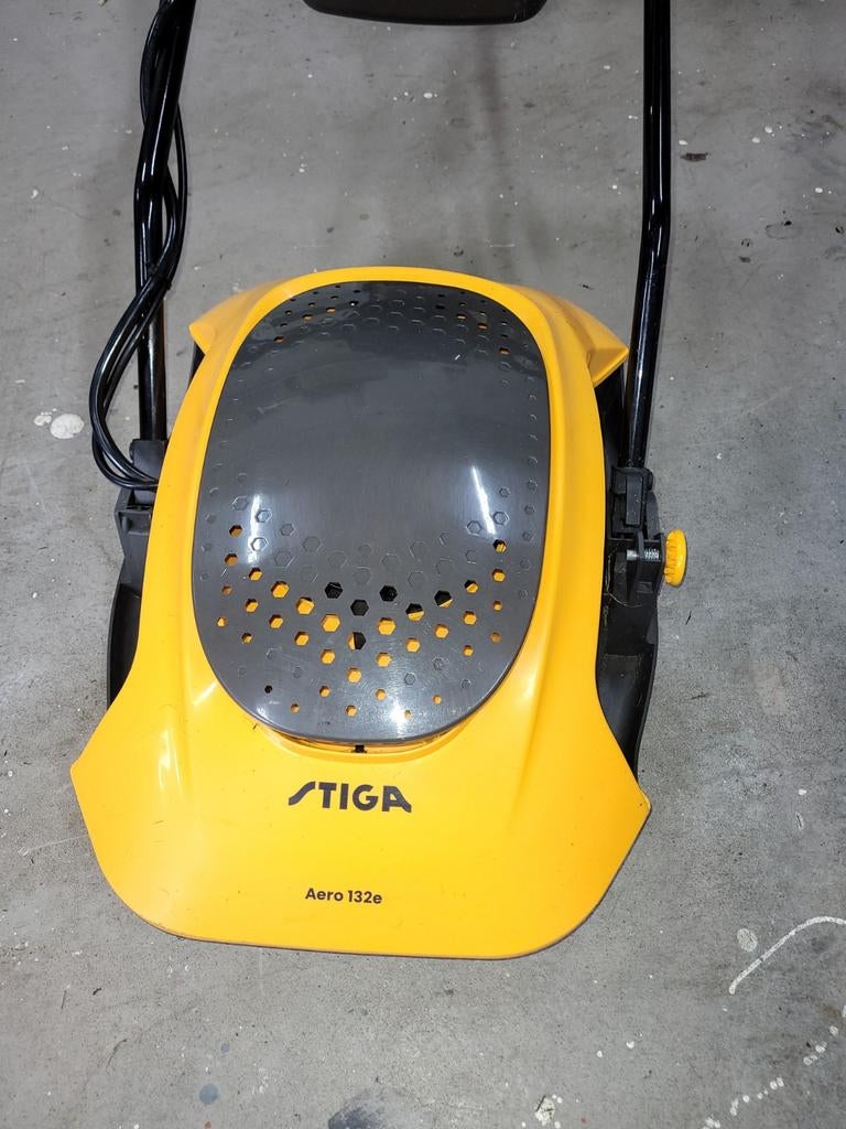 Stiga Aero 132e accu grasmaaier, Ophalen of Verzenden, Zo goed als nieuw