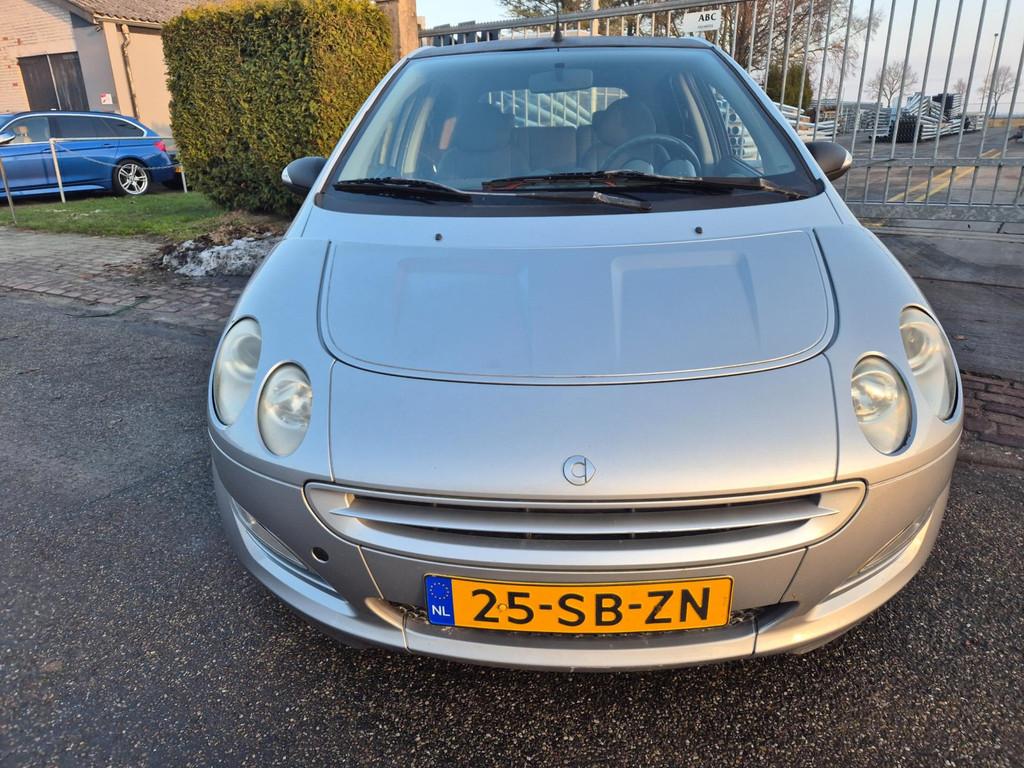 Smart Forfour 1.3 pulse airco en leer, Bedrijf, Handgeschakeld, Euro 4, Zilver of Grijs