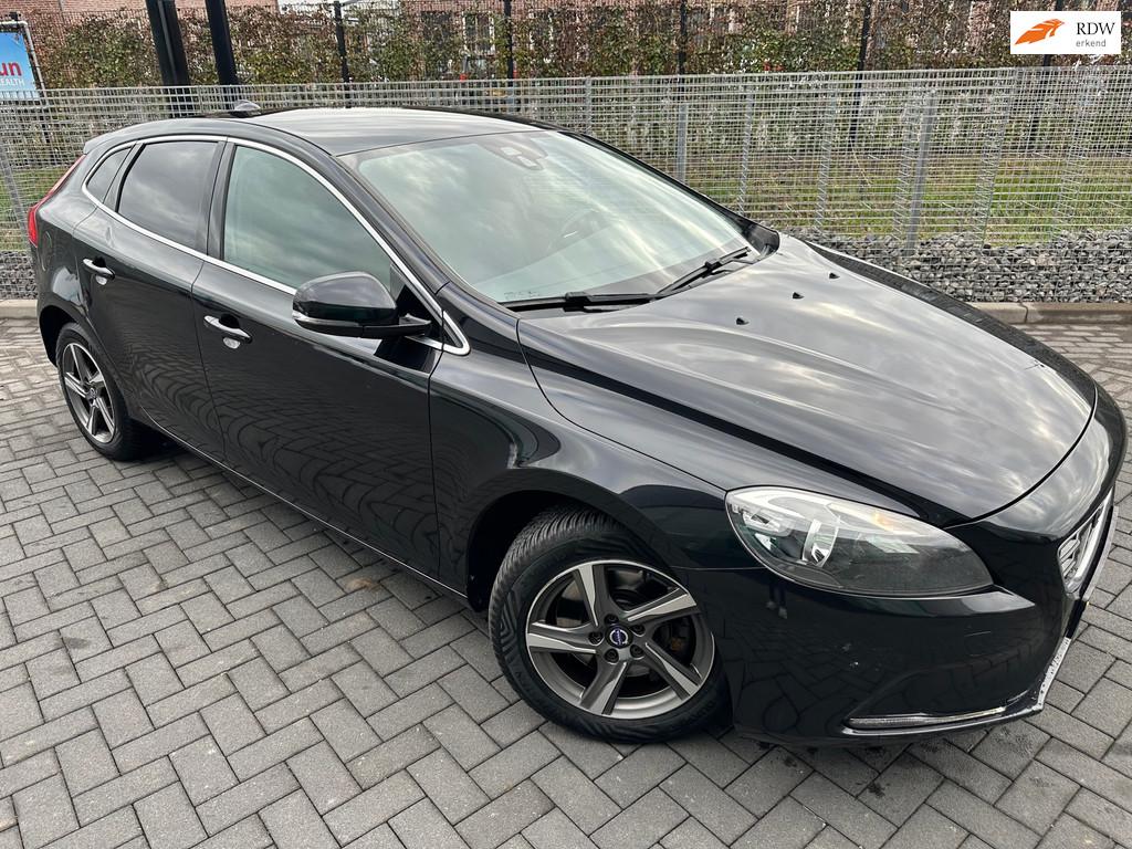 Volvo V40 2.0 D4 R-Design Business / Navi / PDC / Clima / Cr, Voorwielaandrijving, Euro 5, Stof, Gebruikt