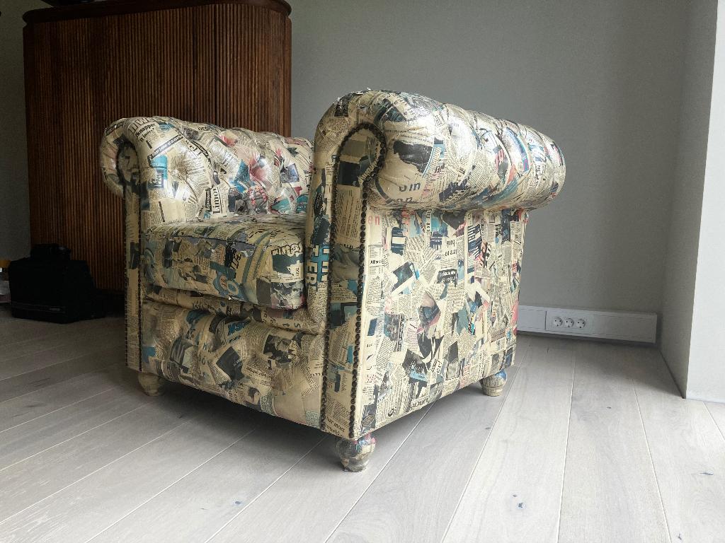 Chesterfield fauteuil krantendruk - Eyecatcher, Ophalen, Nieuw, 75 tot 100 cm, Leer