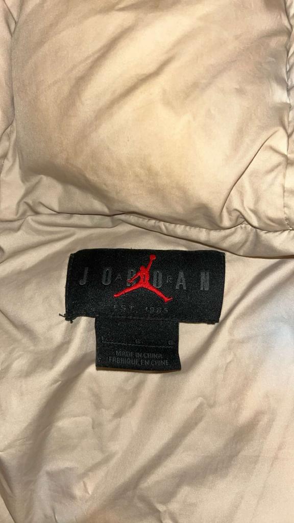 Nike Air Jordan jas - Maat L - Comfortabel & Nette Staat, Kleding | Heren, Jassen | Winter, Ophalen of Verzenden, Zo goed als nieuw