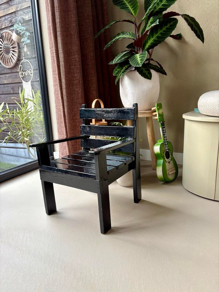 Japandi Boho Urban Zwart Massief Houten Kinderstoeltje, Kinderen en Baby's, Kinderstoelen, Ophalen, Zo goed als nieuw, Overige typen
