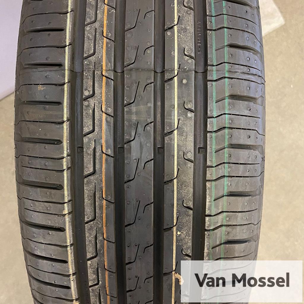 Continental Eco Contact 6 215/55/R18 95T, 18 inch, -, -, Ophalen of Verzenden