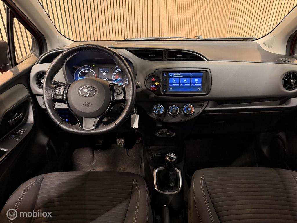 Toyota Yaris 1.0 VVT-i Connect OrgNL CARPLAY CAMERA NAVI, Stof, 730 kg, Bedrijf, Handgeschakeld