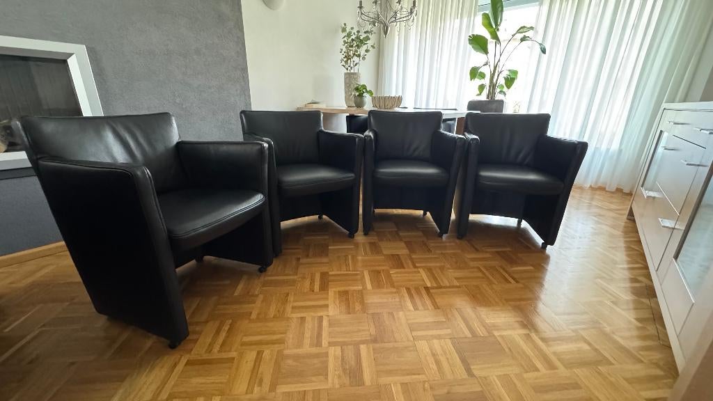 4 zwart leren eethoek fauteuils merk W.Schillig, Huis en Inrichting, Fauteuils, Ophalen, Overige materialen, Gebruikt, Minder dan 75 cm