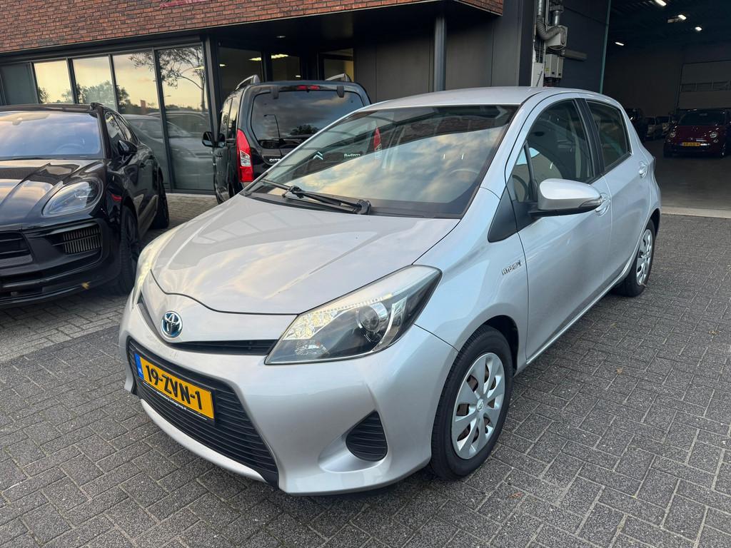 Toyota Yaris 1.5 Full Hybrid Aspiration CAMERA CRUISE CLIMA, Euro 5, 1497 cc, Gebruikt, 4 cilinders