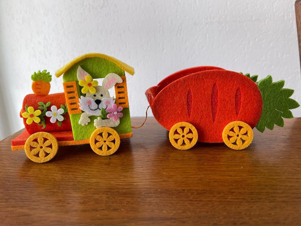 "Paashaas Locomotief" van 'Vilt' Nieuw, Ophalen of Verzenden, Nieuw