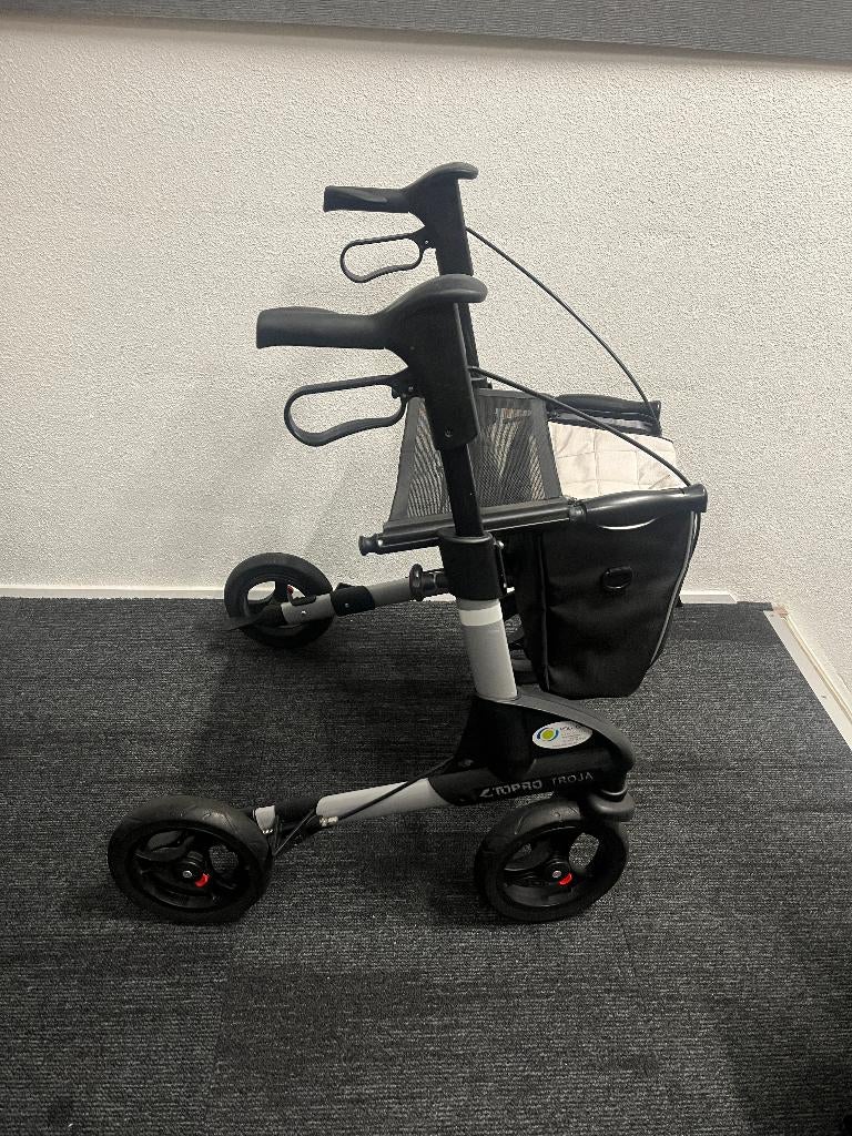 Topro Troja 2G - S  rollator met tasje . Inklapbaar ., Ophalen, Opvouwbaar, Gebruikt