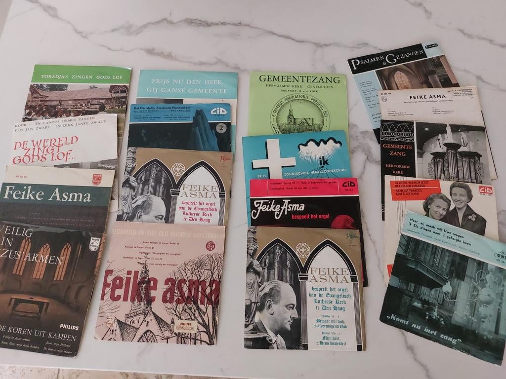 3 koffers met 7 inch vinyl LP's - Geestelijke muziek, Ophalen of Verzenden