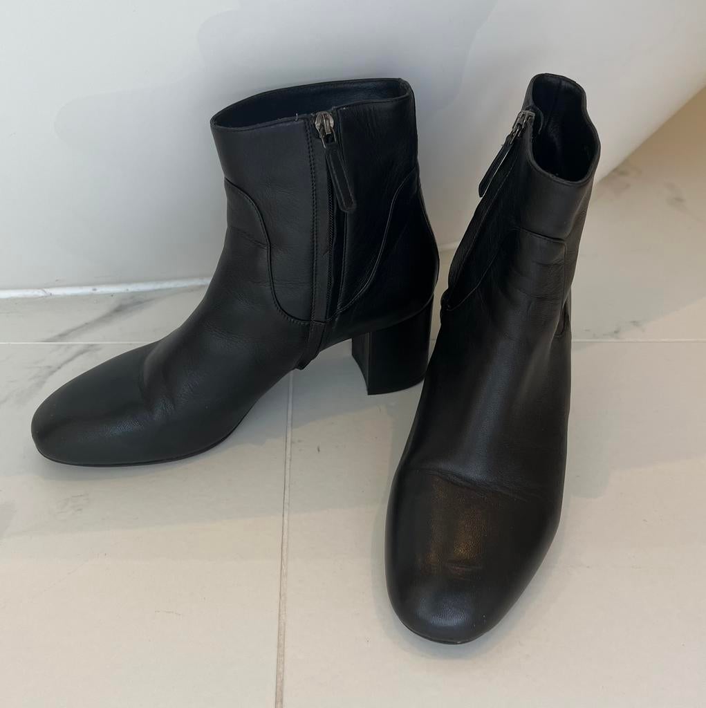 LK Bennett leatber boots, Kleding | Dames, Schoenen, Zwart, Lage of Enkellaarzen, Ophalen of Verzenden, Zo goed als nieuw