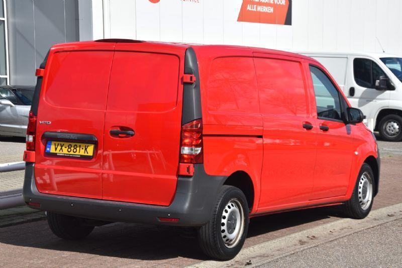 Mercedes-Benz Vito 109 CDI Functional Lang Airco Pdc Btw + I, Euro 5, Stof, Gebruikt, Zwart