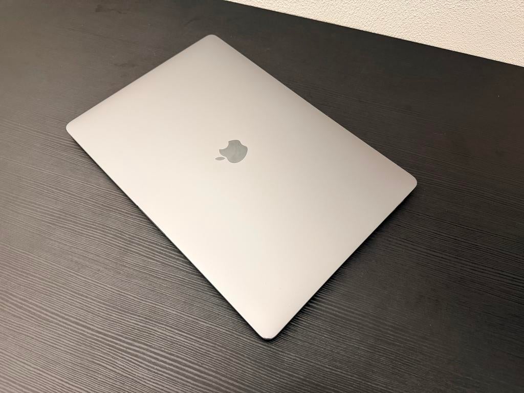 Apple Macbook Pro - 16 inch - i7 - Touchbar, MacBook Pro, 2 tot 3 Ghz, 512 GB, Zo goed als nieuw