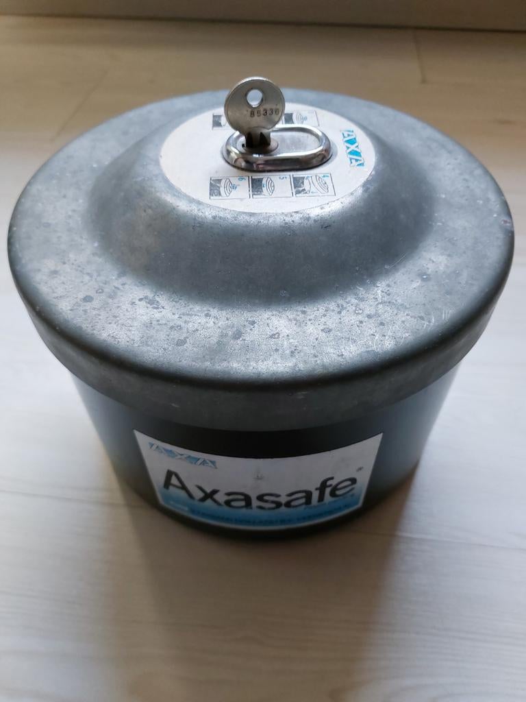 Axasafe caravan / camper kluis met sleutel, Ophalen