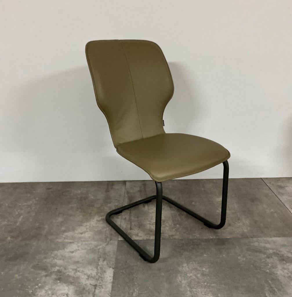 Eetkamerstoel - Bert Plantagie - Nevio, Huis en Inrichting, Ophalen, Overige kleuren, Nieuw, Leer