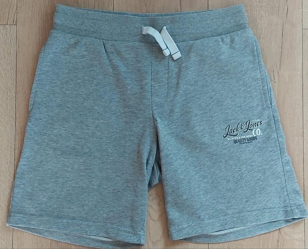 Jack & Jones short S grijs zgan., Kleding | Heren, Broeken en Pantalons, Ophalen of Verzenden, Zo goed als nieuw, Grijs, Jack & Jones