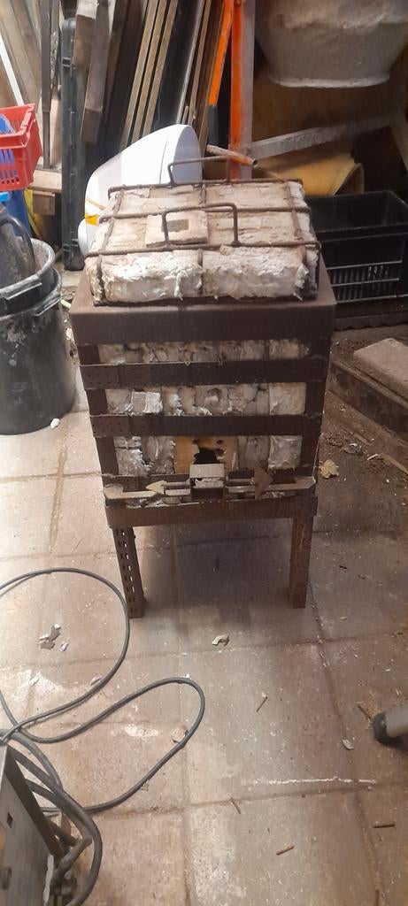 Smeed of keramiek oventje, Ophalen