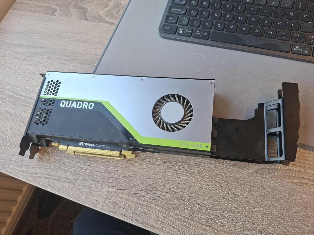 NVIDIA Quadro RTX 4000 8GB GDDR6 mét USB-C VirtualLink, PCI-Express 3, Gebruikt, DisplayPort, GDDR6