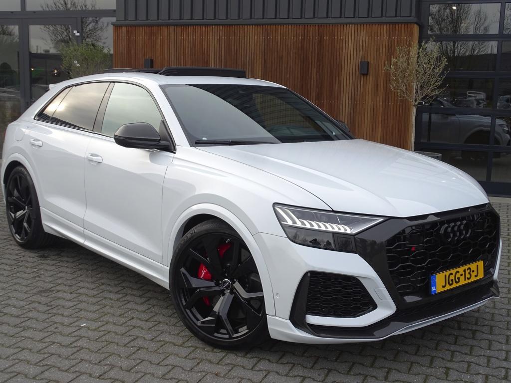 Audi RSQ8 4.0 TFSI V8T 601PK RSQ8 q / carbon / ceramic brake, Gebruikt, Wit, Leder, Bedrijf