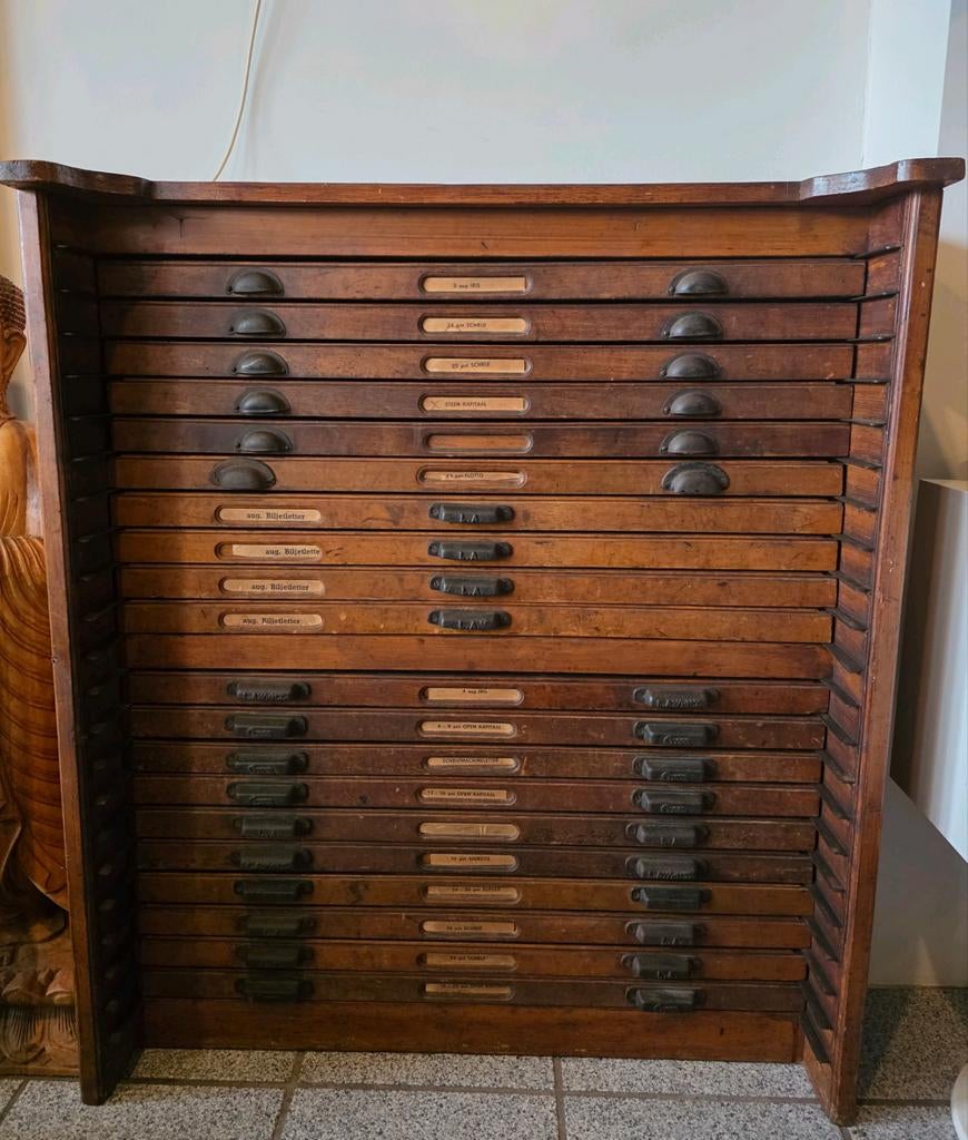 Authentieke Drukkerij Letterkast met Complete Inhoud, Ophalen of Verzenden