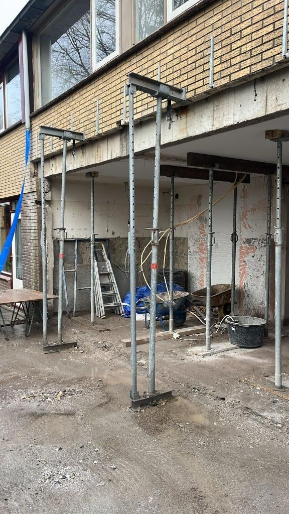 Schroefstempels te huur, Doe-het-zelf en Verbouw, Steigers, Ophalen, Zo goed als nieuw, Overige typen, Minder dan 2 meter