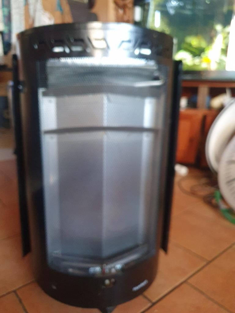 Compacte gaskachel - Ideaal voor kleine ruimtes, Gebruikt, Gas, Ophalen of Verzenden, Vrijstaand