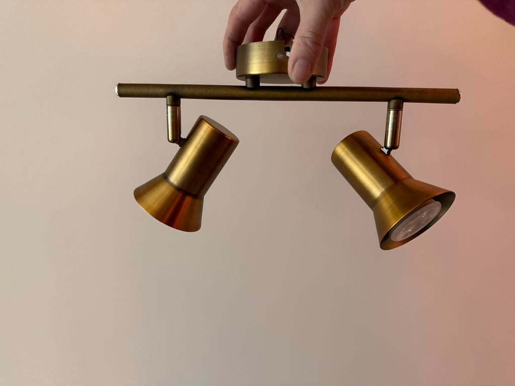 Gouden spotlamp 2-lichts - 30cm breed, uitstekende staat, Metaal of Aluminium, Ophalen of Verzenden, Zo goed als nieuw, Led