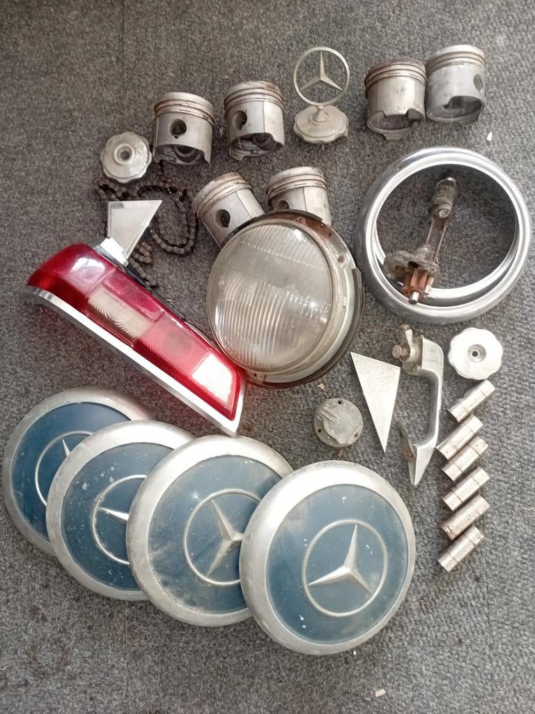 Mercedes w110, Ophalen of Verzenden