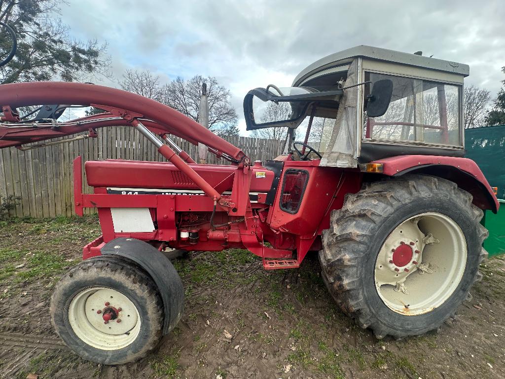 IHC 844 S Bj 1977, nieuwe hydraulische voorlader, Ophalen, Gebruikt, Tot 2500, Case IH