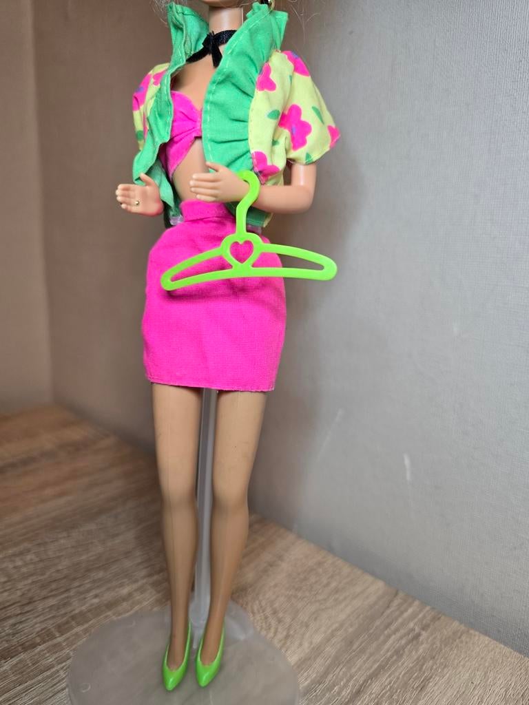Barbie Easy Living Fashion vintage mattel 90s, Ophalen of Verzenden, Zo goed als nieuw, Kleertjes
