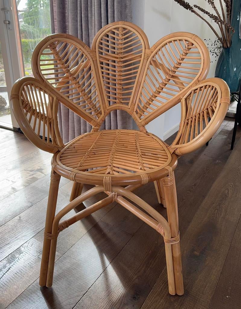 Bloemvormige rotan stoel, Ophalen, Nieuw, Rotan