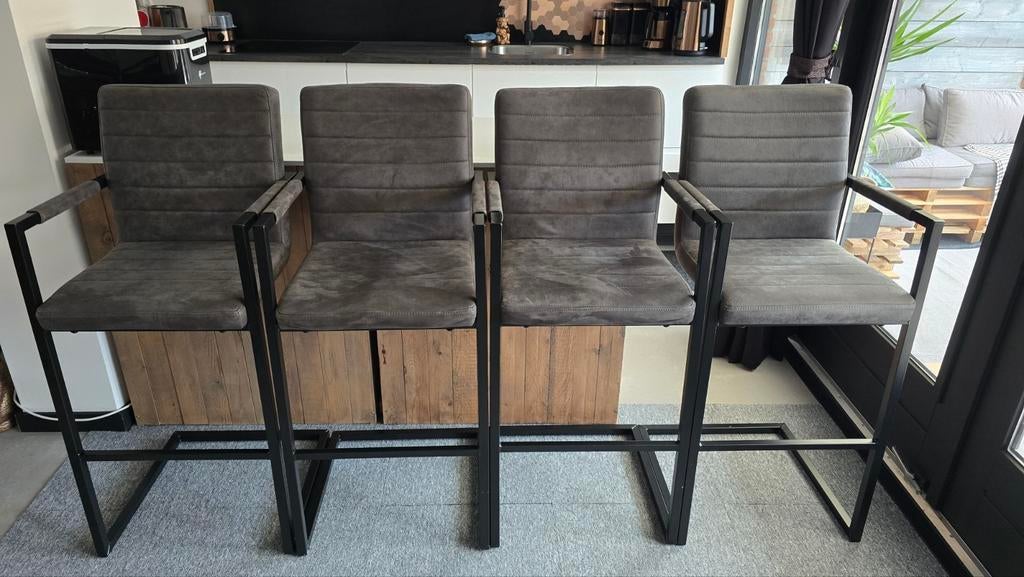 Barkruk Lizzy Antraciet 4 stuks, Ophalen, Met voetsteun, 60 tot 90 cm, Zo goed als nieuw