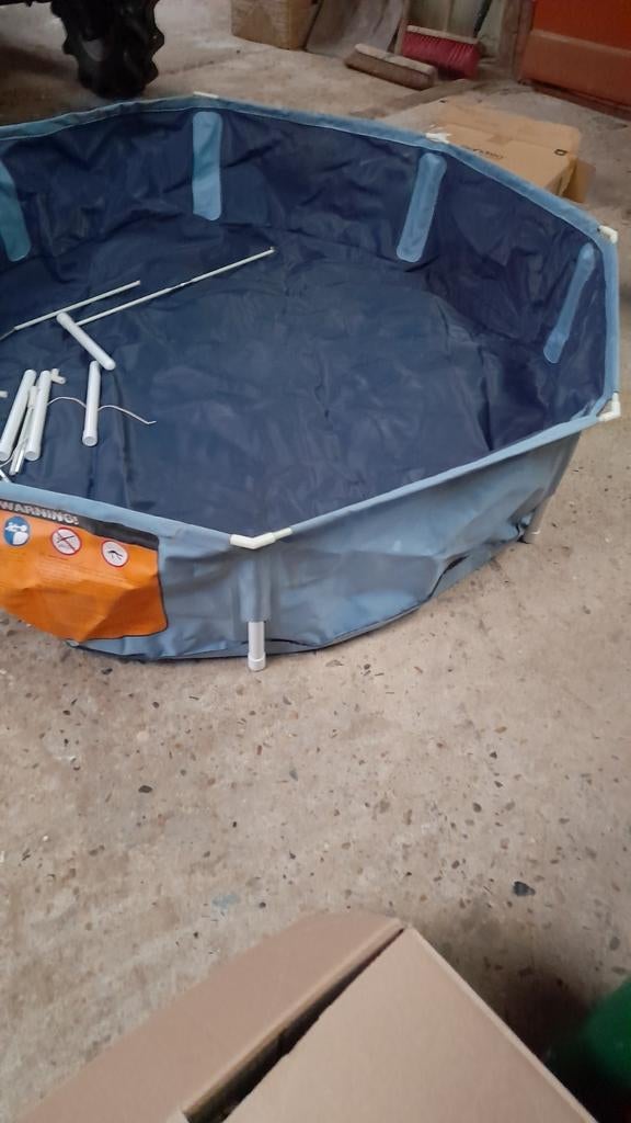 Hondenbad op Pootjes - Diameter 1.40m, Minder dan 80 cm, Rond, Ophalen of Verzenden, Opzetzwembad