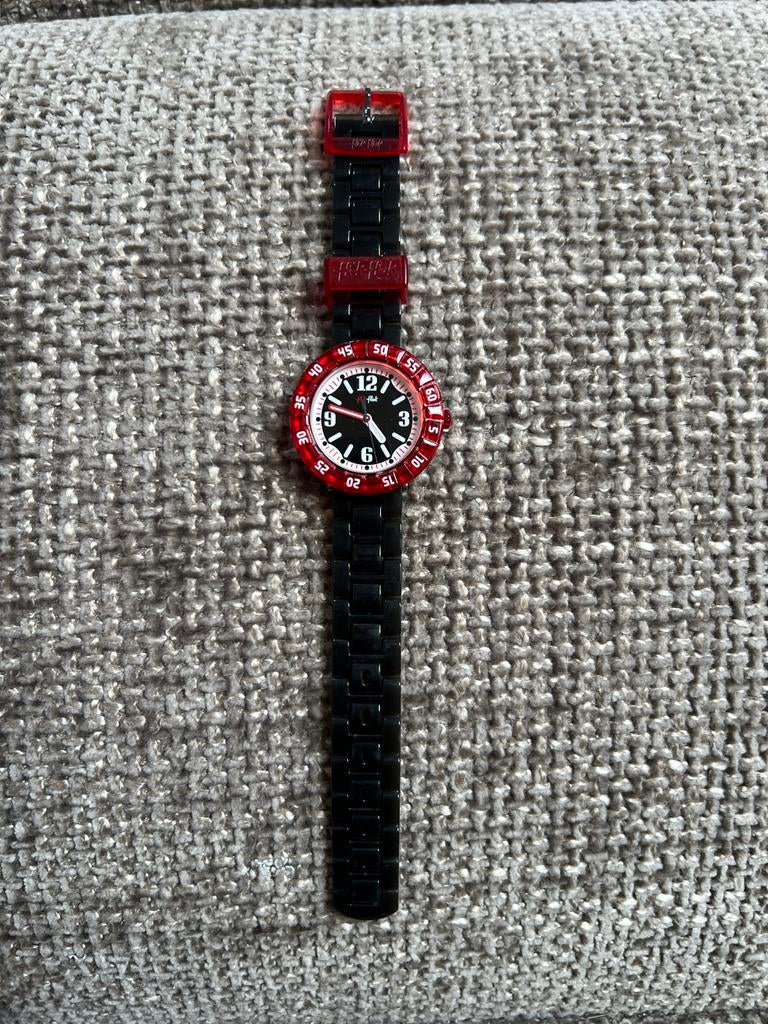 Flik Flak horloge zwart/rood, Ophalen of Verzenden, Gebruikt, Zwart, Jongen of Meisje