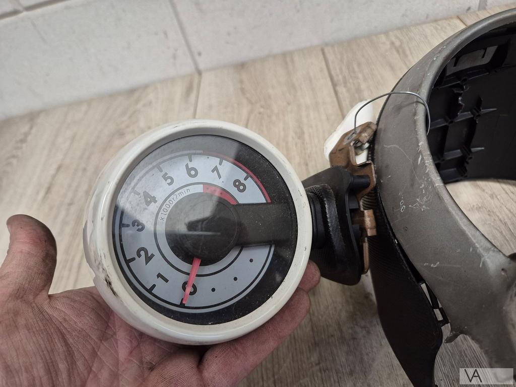 Peugeot 107 Toyota Aygo Citroen C1 toerenteller + kapje €50, Auto-onderdelen, Gebruikt, -, -, Ophalen of Verzenden